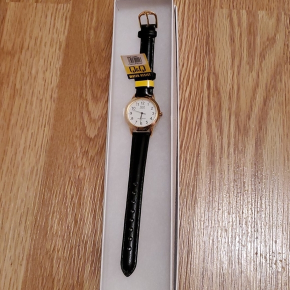 Watch - Picture 5 of 5